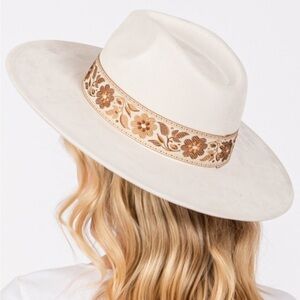 IVORY FLOWER RIBBON HAT